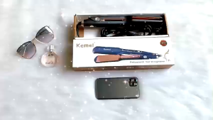 Máy duỗi tóc Kemei KM-740 điều chỉnh 6 mức nhiệt độ bảng nhiệt lớn sử dụng được cho mọi loại tóc - Hàng chính hãng