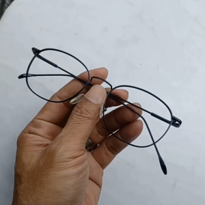 Kacamata Minus Photocromic Pria & Wanita Frame Korea Besi Optik Asli Ori
