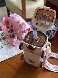 Bình Uống Nước Cho Bé Bình Nước Hình Xe Buýt Bình Nước Ô Tô Có Ống Hút Và Quai Đeo Tiện Lợi Dung Tích 500ml