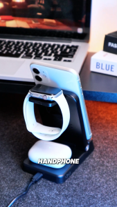 Hectro Neerka - 4 in 1 iPhone Android Universal Fast Wireless Charging Station - Wireless Charging Dock with Clock and Alarm