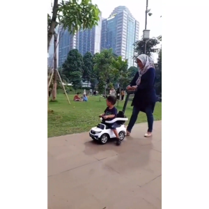 MAINAN ANAK MOBIL MOBILAN DORONG MANUAL AKI TOLOCAR PMB K606B CRV