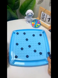 Đồ chơi nam châm bàn cờ sấm sét giúp trẻ khéo léo vui nhộn