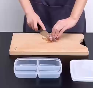 Hộp Nhựa Đựng Thực Phẩm 4 Ngăn Khay Đựng Đồ Ăn Dặm Chia Ngăn Có Nắp Tiện Lợi