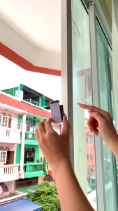 [จัดส่งจากกรุงเทพ] ฝาปิดช่องว่างประตูหน้าต่างบานเลื่อน แผ่นปิดช่องว่างหน้าต่าง สำหรับบานเลื่อน ซีลหน้าต่าง สำหรับบาน กันจิ้งจก กันฝุ่น (1 ชุดมี 2 ชิ้น ชิ้นบนและชิ้นล่าง)