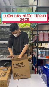Cuộn Dây Nước Tự Rút SGCB Dài 10m. Đầu Nối Tiêu Chuẩn.mp4