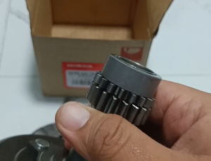 GB PRIMARY CLUTCH ASSEMBLY HONDA C100 DREAM100 22000-KFM-910 THAILAND GENUINE