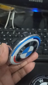 Logo BMW chụp mâm xe (chụp Lazâng) xe BMW đường kính 68mm phù hợp mẫu xe BMW khác nhau