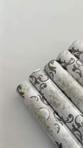 ( DAPAT 2 ROLL ) BELI 1 GRATIS 1 Wallpaper Dinding Motif Shaby Cream Dekorasi Kamar Tidur & Ruang Tamu Ukuran 45cm x 4m
