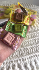 Beryls Chocolate Box 60g Pillow Wrap - Choc Strawberry Matcha Green Tea Mint Bitter HALAL