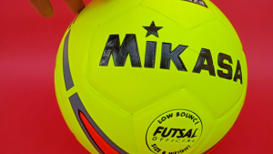 Bola Futsal Original Mikasa Potenza Pantulan Rendah Durabilitas Stabil Kontrol Bagus