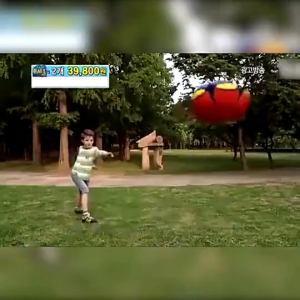 Flying Saucer Ball UFO Flying Ball Flat Throw Disc Ball Toy Dog Pet Training Ball LED Pet Outdoor Sports Balls