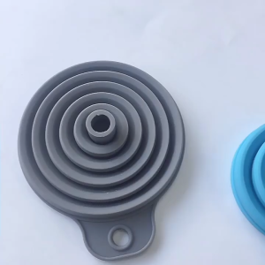 Corong Lipat Air Minyak Multifungsi Collapsible Silicone Funnel 1.5 cm - CL15