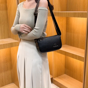 กระเป๋าสะพายข้างกระเป๋าถือสะพายหนังเนื้อนิ่มลายหินเดินทางทุกวันสำหรับผู้หญิงกระเป๋าถือหนัง