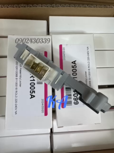 Công tắc dùng cho khoá cửa máy giặt LG 3 chân WD7990 8990 hàng chất lượng