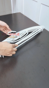 GARANSI PATAH KAMI GANTI Hanger Pakaian L02 / Gantungan Baju Dewasa Super Tebal Dilengkapi Mini Hook / Hanger Baju Tidak Mudah Patah / Hanger Gantungan Baju