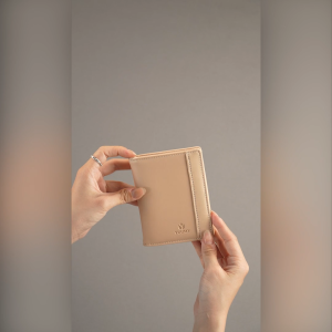 Ví Yuumy (Thời trang nữ dáng đứng gập đôi tiện dụng - Ví da Seasand YV96)