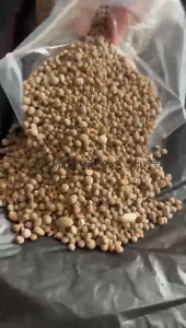 Pupuk NPK 12.12.17.2 merk Mahkota repack 1Kg