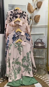 Otilla One Set: Setelan Wanita Kualitas Tinggi dengan Motif Bunga