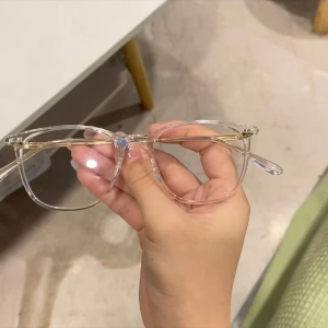 TR90 Ultra-light Anti-blue Light Tea-colored Computer Glasses Fashionable Metal Frame Glasses for Men and Women