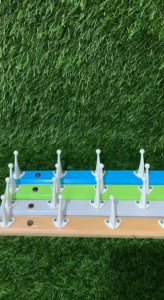 Gantungan Baju Dinding 6 Kait Kapstok Kayu Dinding Serbaguna\\n\\n Apa itu Gantungan Baju Dinding 6 Kait?\\n\\nGantungan baju dinding 6 kait adalah sebuah kapstok kayu serbaguna yang dirancang untuk menggantung pakaian, aksesoris, dan barang-barang lainnya pada dinding. Kapstok ini memiliki enam kait yang memudahkan pengguna dalam menyimpan berbagai jenis pakaian seperti baju, jas, celana, dan sepatu. Selain itu, gantungan baju dinding ini juga dapat digunakan sebagai aksesoris dinding untuk menambah estetika ruangan.\\n\\n Fungsi dan Manfaat Gantungan Baju Dinding 6 Kait\\n\\nGantungan baju dinding 6 kait memiliki beberapa fungsi dan manfaat, antara lain:\\n\\n- **Efisiensi ruang penyimpanan baju**: Kapstok ini dapat memaksimalkan penggunaan ruang di rumah dengan cara menggantung pakaian pada dinding, sehingga tidak perlu menggunakan lemari pakaian yang besar.\\n- **Meningkatkan organisasi baju di rumah**: Dengan adanya kapstok ini, pengguna dapat dengan mudah mengatur dan mencari pakaian yang dibutuhkan.\\n- **Menambah estetika ruangan**: Kapstok ini juga dapat menjadi aksesoris dinding yang menarik dan memberikan sentuhan keindahan pada ruangan.\\n\\n Perbedaan dengan Kapstok Kayu Serbaguna\\n\\nMeskipun sama-sama berbentuk kapstok kayu, gantungan baju dinding 6 kait memiliki perbedaan dengan kapstok kayu serbaguna lainnya. Kapstok ini memiliki enam kait yang memudahkan pengguna dalam menyimpan berbagai jenis pakaian, sementara kapstok serbaguna biasanya hanya memiliki satu atau dua kait. Selain itu, gantungan baju dinding 6 kait juga dirancang khusus untuk dipasang pada dinding, sehingga lebih efisien dalam penggunaan ruang.\\n\\n Cara Menggunakan Gantungan Baju Dinding 6 Kait\\n\\nBerikut adalah langkah-langkah pemasangan gantungan baju dinding kayu:\\n\\n1. Siapkan alat-alat yang dibutuhkan, seperti palu, bor, dan pengecoran.\n2. Pilih tempat yang akan dipasang gantungan baju dinding.\n3. Pasang gantungan baju dinding pada dinding dengan menggunakan pengecoran dan palu.\n4. Pastikan gantungan baju dinding sudah terpasang dengan kuat dan stabil.