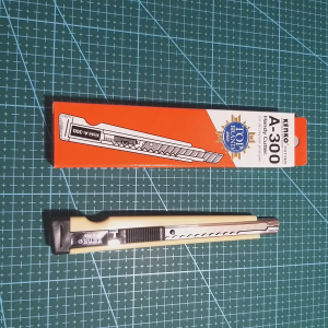 1 Box Kenko A300 Cutter Kecil A-300 Isi 12 Pcs