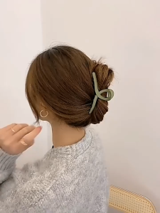 Jedai Silang Korea / Jedai Rambut Doff / Jepitan Rambut Korea / Jepit Rambut Salon import