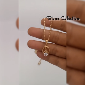 PREMIUM QUALITY !! Kalung dan liontin Titanium Wanita model pecah gold kopi 316L Plus liontin candi oval permata anti karat selamanya dan tidak hitam Kalung cewek terbaru dan kekinian Perempuan 2024
