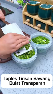 Toples Bulat Tirisan Bawang Sayur Transparan 2 Layer / Drain Jar Wadah Tempat Penyimpanan Bahan Makanan Buah Jahe Daun Seledri Garnish Salad Serbaguna / Alat Perlengkapan Dapur Unik Multifungsi - GP Mall