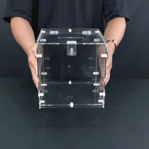 Kotak Amal Akrilik / Box Tips Saran - 30x30x30 3mm