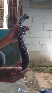 Pisau Sembelih Ukir Naga: Memahami Pisau Laduk Tradisional