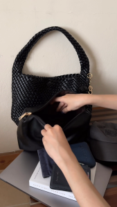 <Pre-Order 7 days> SUGAR MONDAY POPPY SHOULDER BAG