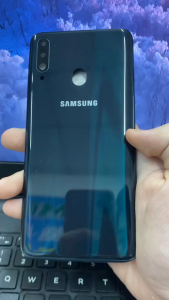 Bộ vỏ THAY THẾ SAMSUNG A20S chất lượng vỏ giống như vỏ gồm phụ kiện đi kèm  (Tặng kèm keo dán bộ sửa)