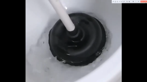 Kudzun ยางปั๊มส้วม ที่ปั๊มส้วม ด้ามอลูมิเนียม ยาว 70 ซม. NiceClean