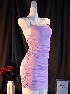 Đầm gợi cảm nóng bỏng hở lưng xếp li ôm sát hông mỏng dây đeo spaghetti treo váy ngắn