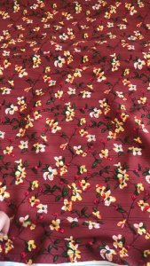 Vải Lụa Đũi Đỏ Hoa Nhí Khổ 1m5 - Chất Mềm Mại Ít Nhăn Không Cần Lót Co Giãn Nhẹ - May Đồ Bộ Áo Kiểu Đầm Nữ