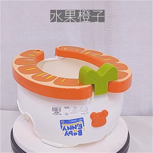 กระโถนนั่งเด็กพกพา 2in1 ปรับเป็นที่นั่งเล่นได้ ลายผลไม้ ทำความสะอาดง่าย