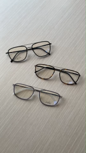 Polin 1005 กรอบแว่นเนื้อไทเทเนียม เบาทน ไร้สกรู ทรงสวยหรู