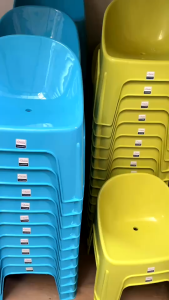 Super Plast เก้าอี้ เก้าอี้พลาสติก แข็งแรง ทนทาน สำหรับใช้นั่ง ทำกิจกรรมต่างๆ รับน้ำหนักได้ 120 กิโลกรัม รุ่น ST005