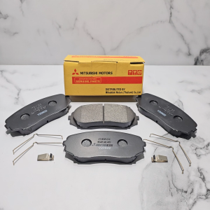 BRAKE PAD KAMPAS REM DEPAN MITSUBISHI PAJERO DAKAR 1SET KIRI KANAN 2016 KEATAS 4605B541