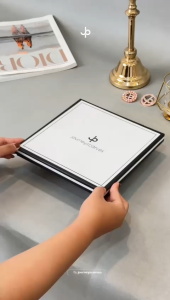 HIJAB JOURNEY SCARVES CHAIN SERIES SEGIEMPAT MOTIF TERBARU AGUSTUS 2024 HARGA PROMO 85K