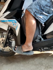 Besi Pijakan Kaki Bastep Depan Matic Honda Beat Deluxe & CBS Beat 2020 - 2025