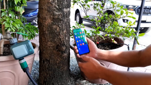 Bộ hẹn giờ tưới nước cây tự động HCT-622: Điều khiển trên app từ xa qua Wifi/Bluetooth chống nước tiết kiệm pin.