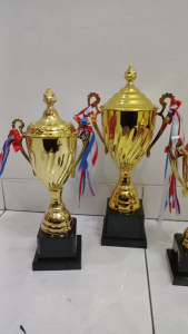 PIALA KEJUARAAN LOGAM KUNINGAN IMPORT AT02 1 SET JUARA 123