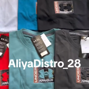 Paket 4 pcs 100 Ribu Kaos Distro Terbaru Pria & Wanita