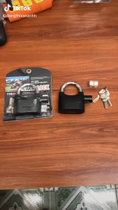 Khóa chống trộm Kinbar chính hãng Ổ Khóa Báo Động Chống Trộm KINBAR (Chính Hãng) Ổ khóa Kinbar đen báo động chống trộm Ổ Khóa Báo Động Chống Trộm KINBar Ổ khóa chống trộm Kinbar màu đen Kêu Siêu To Tặng Kèm Pin