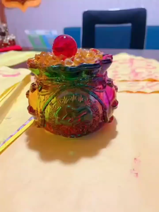 风水轩 水晶彩色聚宝盆聚财家居摆件 送元宝 五帝钱财神爷金蟾吞金兽如意 黄水晶元宝 金色玄关乔迁开业礼品 黄水晶 琉璃 聚宝盆 聚财 家居摆件 风水布局 客厅聚财 开业礼品 吉祥物 Fengshui Liuli Treasure Bowl Golden Glaze Citrine Decoration