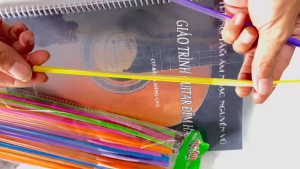 Mẫu Mới Nhất 2025 Ống Hút Nghệ Thuật Dài 27cm Thiết Kế 1 Phần Ống Trong Suốt Kết Hợp Màu Tươi Sáng