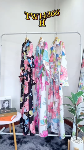 B14266 เดรสเชิ้ตแขนยาวลายดอกใหญ่Long sleeve shirt dress with big floral pattern