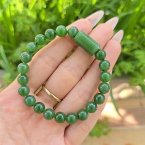 Vòng N.Bich mix lu thống N.Bich có đốm ruồi nhưng không đáng kể - Phong Thủy TUDO