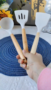 1 SET 3 PCS White Silicone Kitchenware Cooking Utensils Set Wooden Handle Non-Stick Spatula